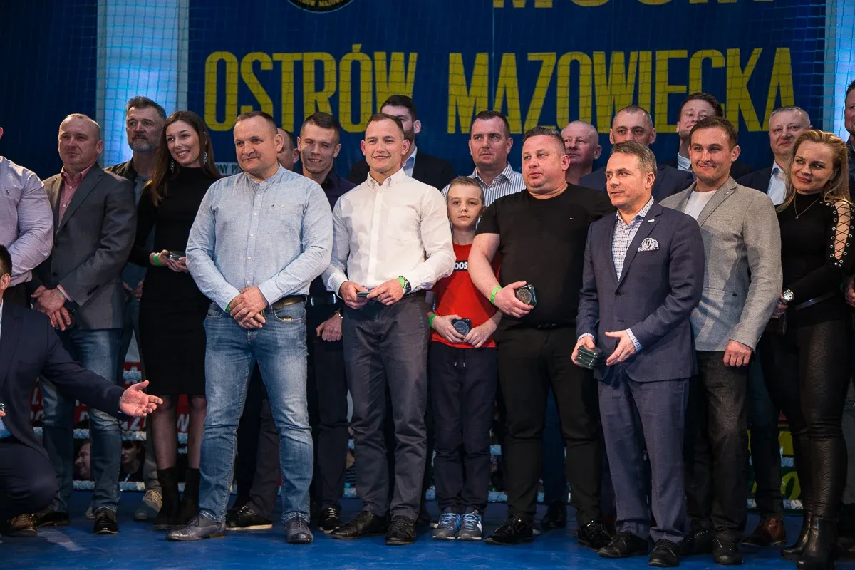 Blisko 500 zdjęć z ostrowskiej gali sztuk walki WORWar03 (zobacz zdjęcia)