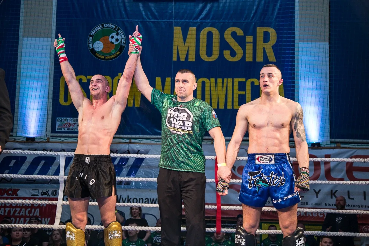Blisko 500 zdjęć z ostrowskiej gali sztuk walki WORWar03 (zobacz zdjęcia)
