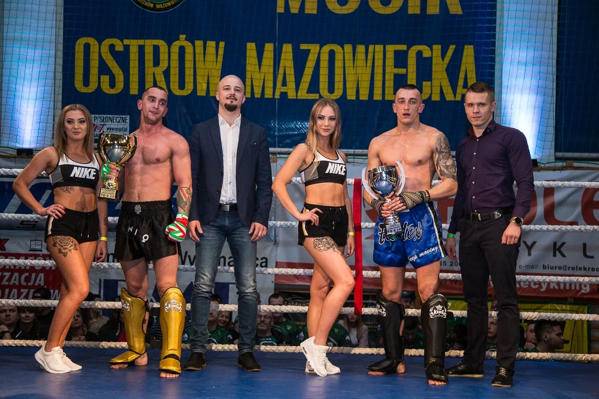 Blisko 500 zdjęć z ostrowskiej gali sztuk walki WORWar03 (zobacz zdjęcia)