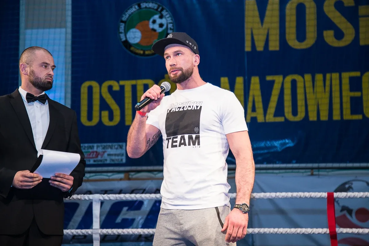 Blisko 500 zdjęć z ostrowskiej gali sztuk walki WORWar03 (zobacz zdjęcia)