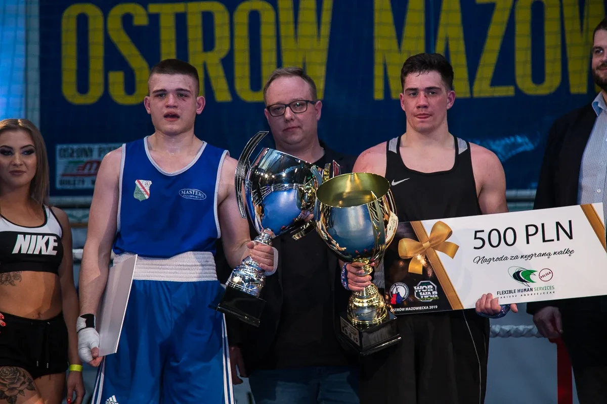 Blisko 500 zdjęć z ostrowskiej gali sztuk walki WORWar03 (zobacz zdjęcia)