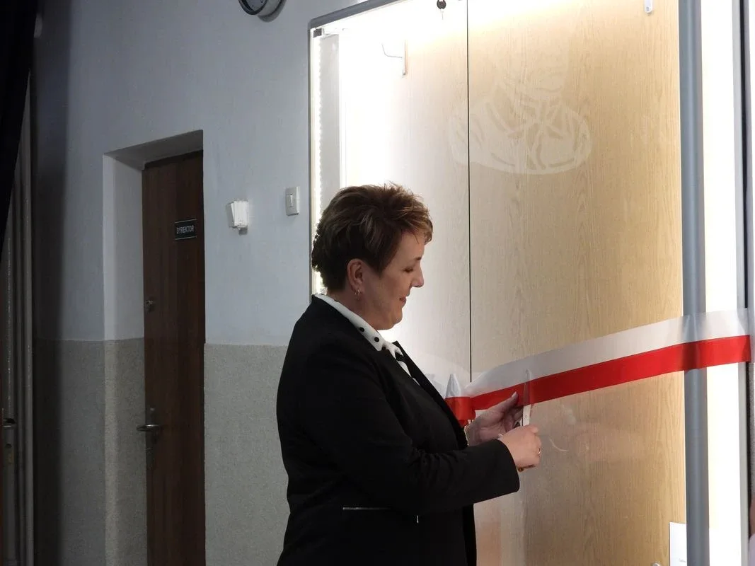 Szkoła Podstawowa w Orle otrzymała imię i sztandar. Zdjęcia, wideo