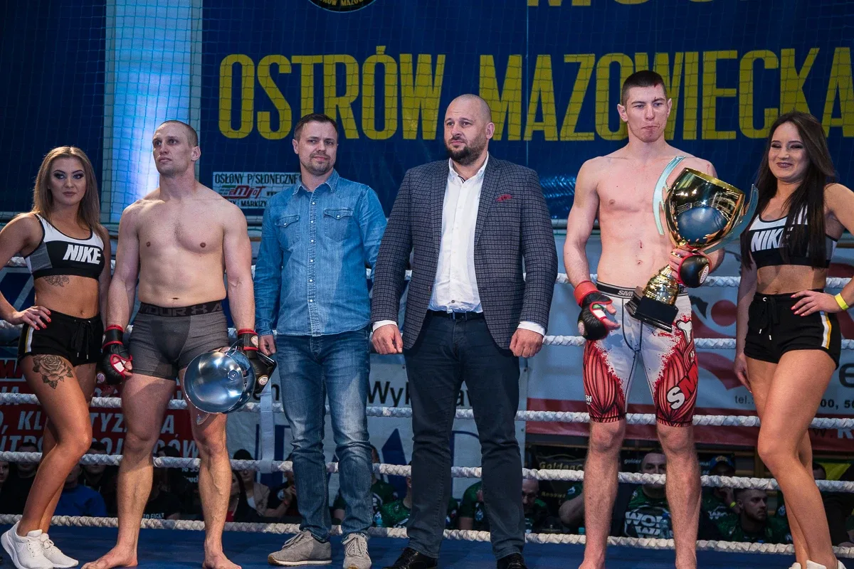 Blisko 500 zdjęć z ostrowskiej gali sztuk walki WORWar03 (zobacz zdjęcia)