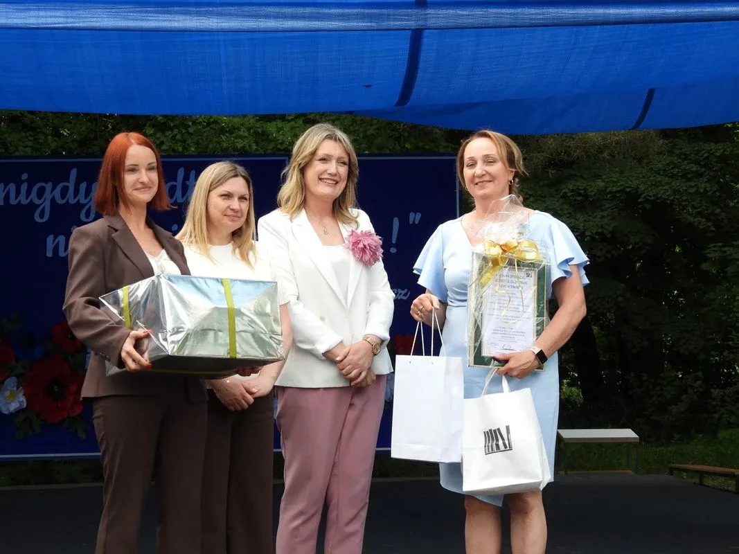 Szkoła Podstawowa w Orle otrzymała imię i sztandar. Zdjęcia, wideo