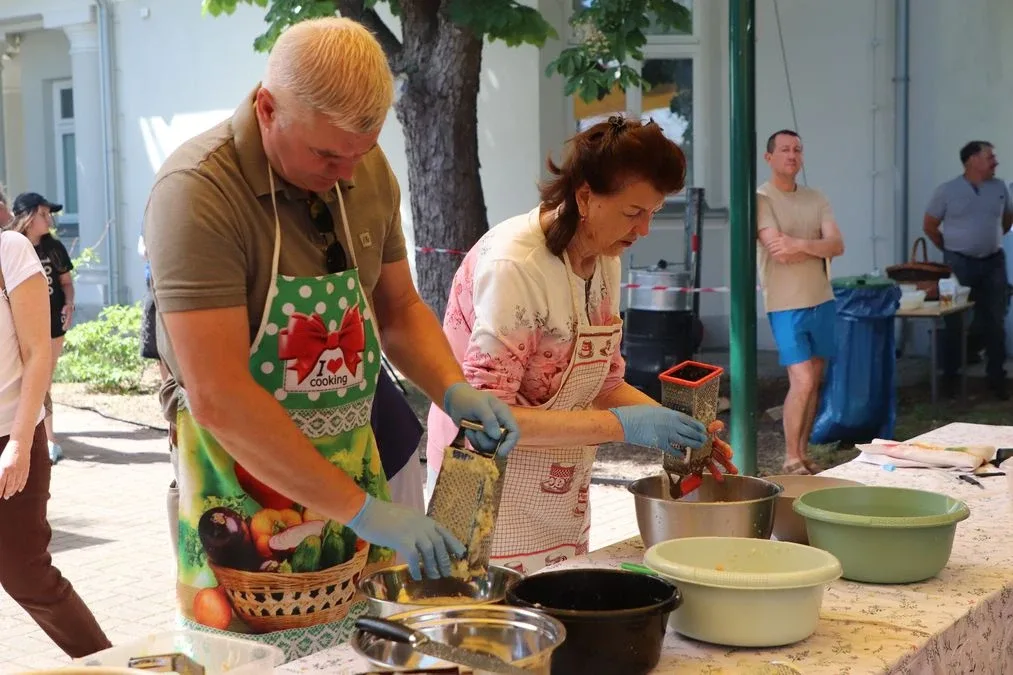 XV Ostrowski Piknik z Książką przyciągnął tłumy mieszkańców! (zdjęcia)