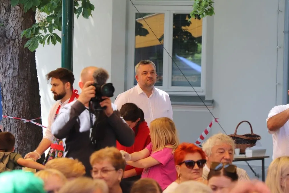 XV Ostrowski Piknik z Książką przyciągnął tłumy mieszkańców! (zdjęcia)
