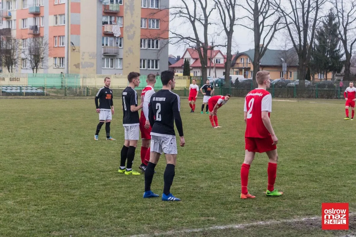 Ostrovia bez punktów w starciu z Nadnarwianką (zdjęcia, wideo)