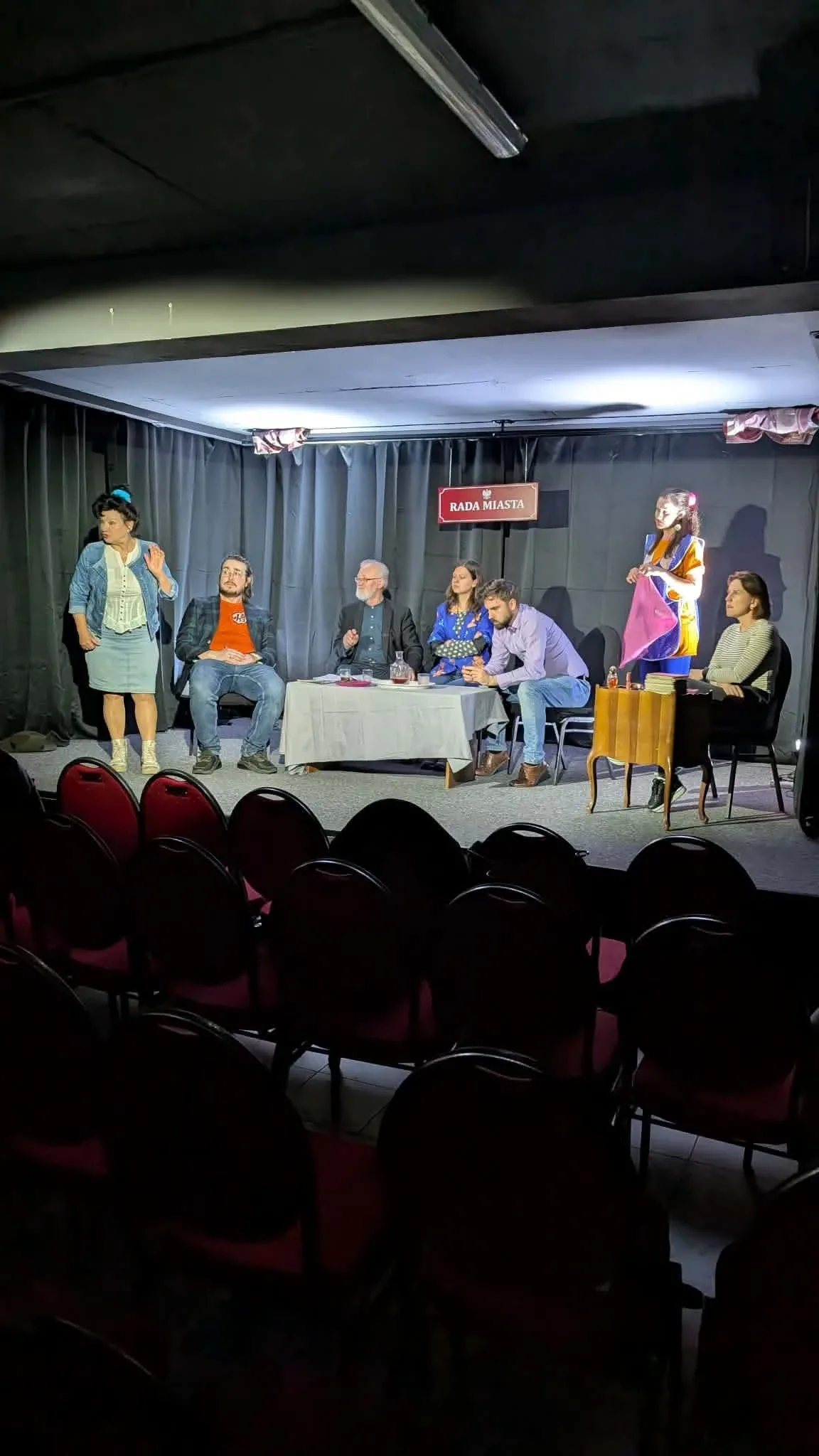 Bez wielkiej sceny i drogich biletów. Teatr Underground w Ostrowi tworzą ludzie z pasją (zdjęcia)