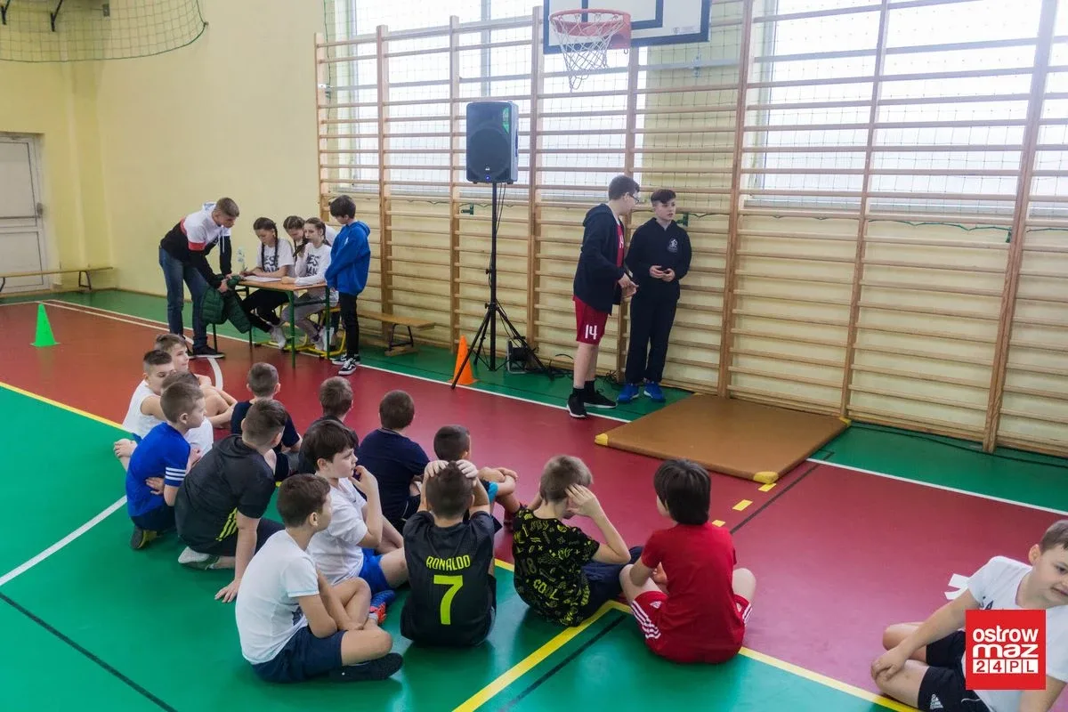 Wielobój lekkoatletyczny dla trzecioklasistów (zdjęcia, wideo)