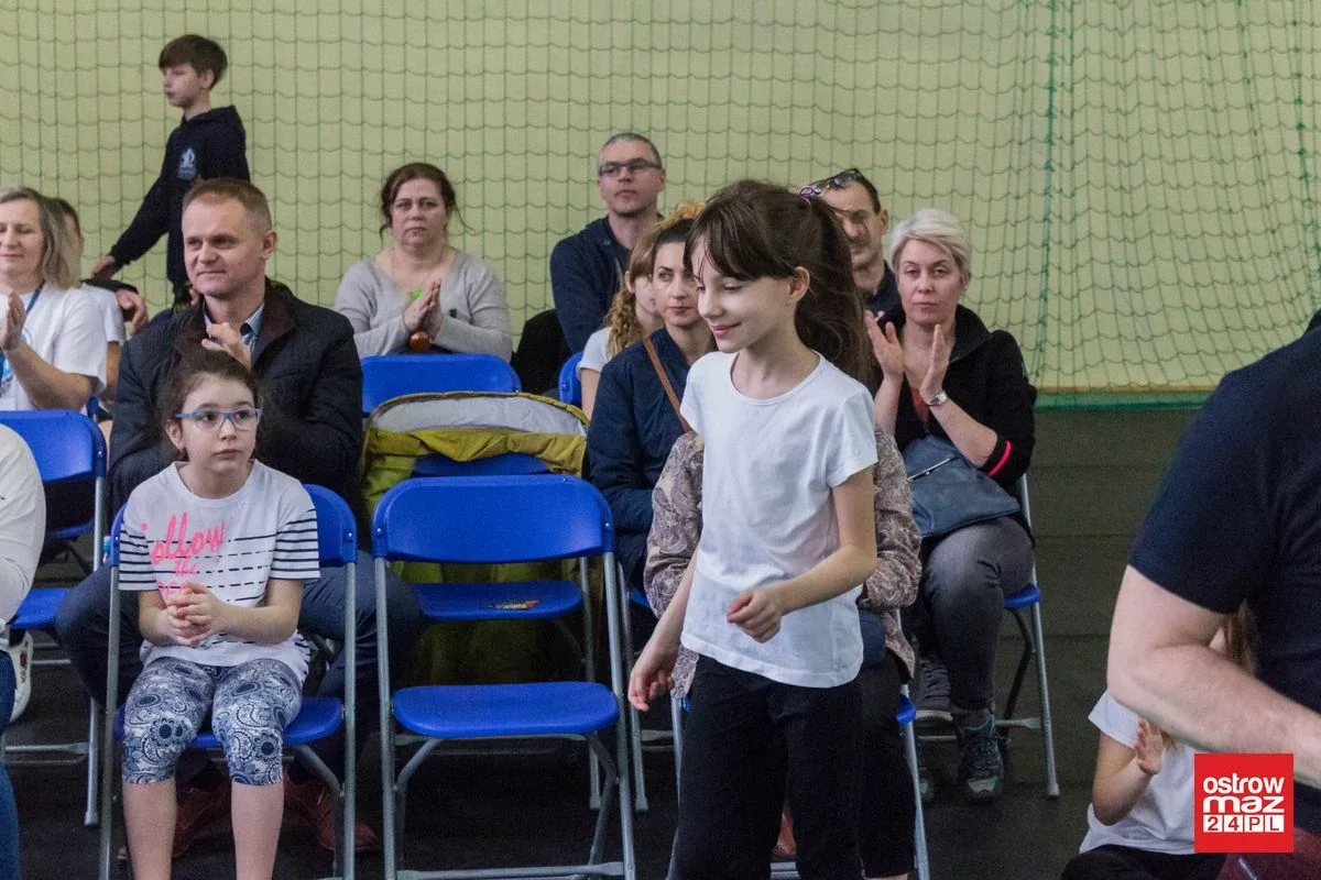 Wielobój lekkoatletyczny dla trzecioklasistów (zdjęcia, wideo)