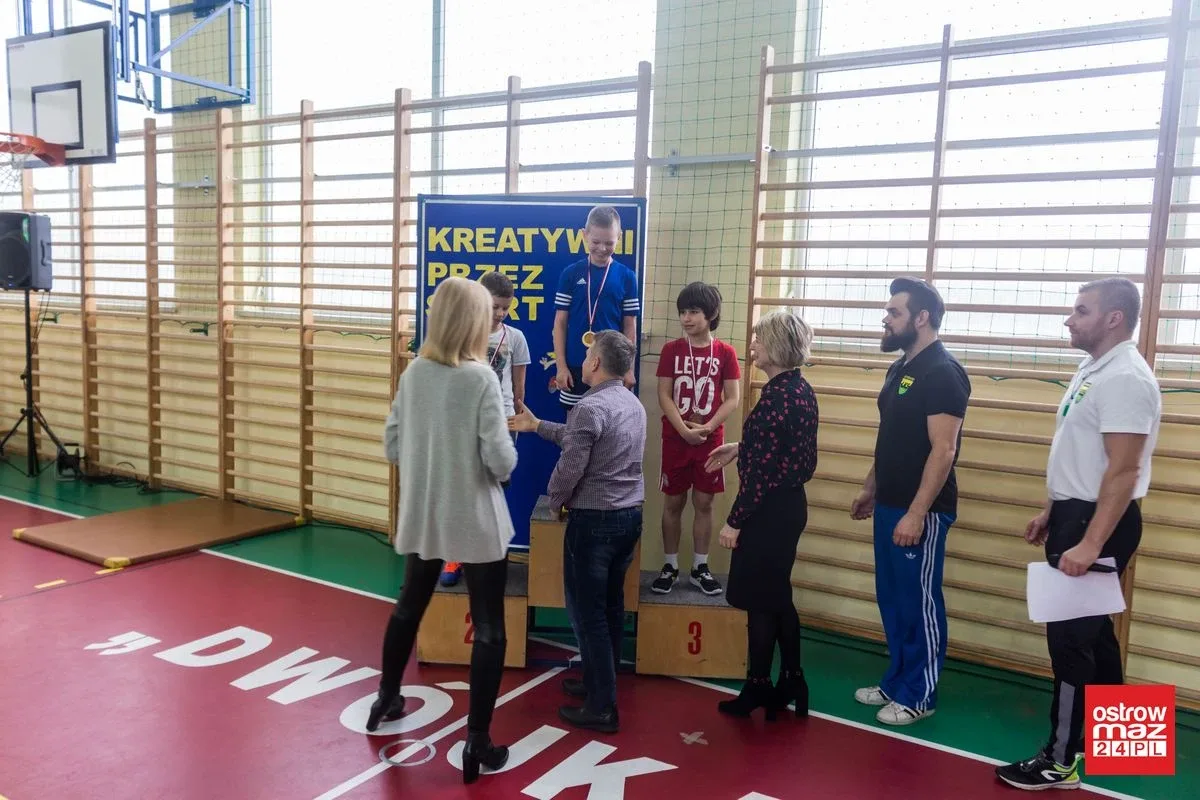 Wielobój lekkoatletyczny dla trzecioklasistów (zdjęcia, wideo)