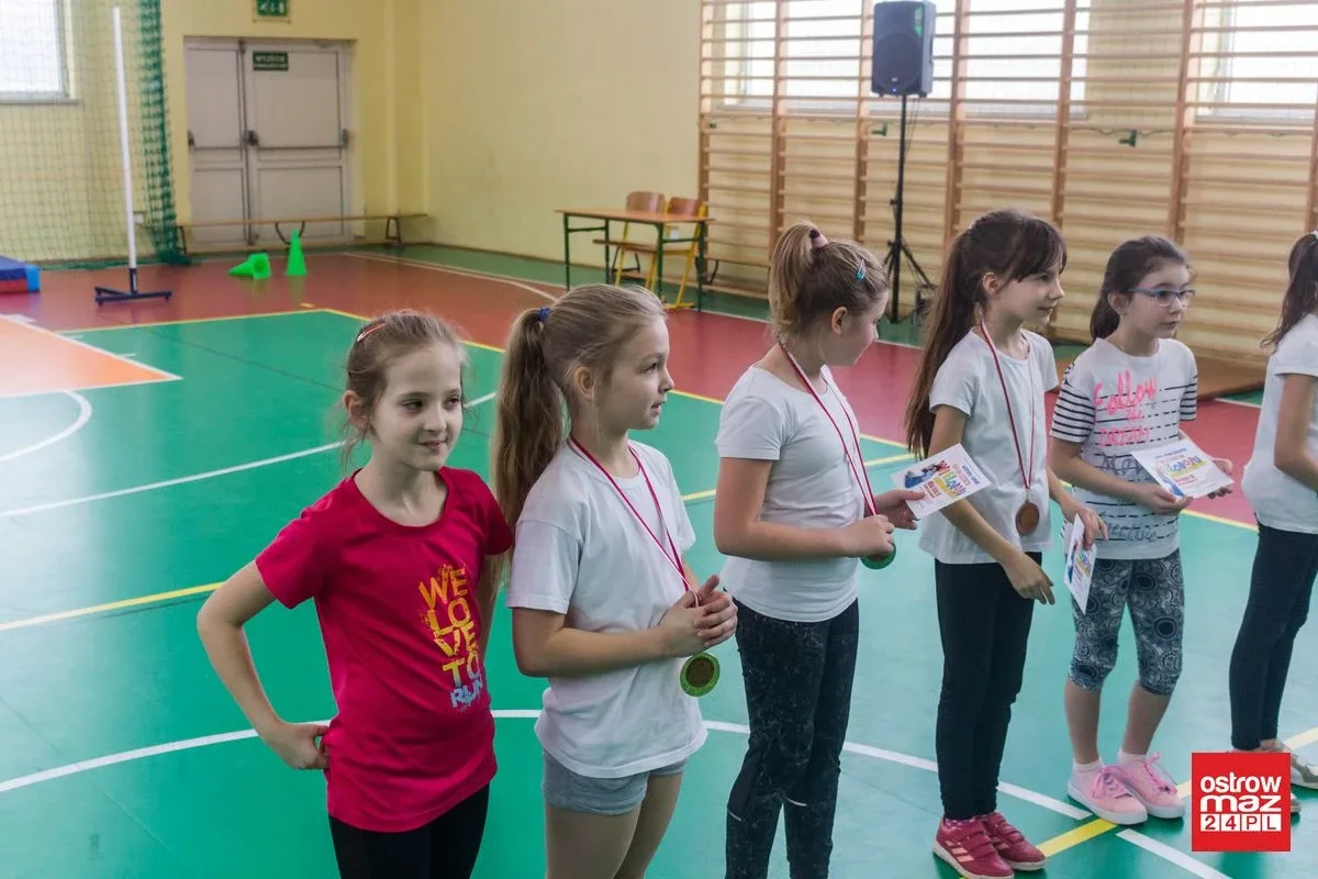 Wielobój lekkoatletyczny dla trzecioklasistów (zdjęcia, wideo)