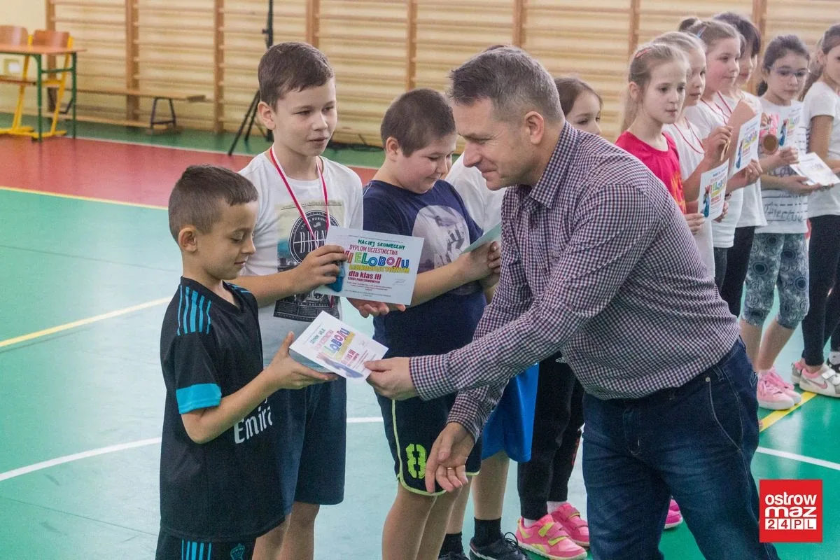 Wielobój lekkoatletyczny dla trzecioklasistów (zdjęcia, wideo)