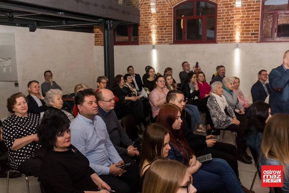Wystawa studentów warszawskiej Akademii Sztuk Pięknych już dostępna (zdjęcia, wideo)