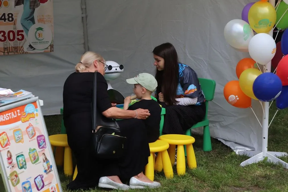XV Ostrowski Piknik z Książką przyciągnął tłumy mieszkańców! (zdjęcia)