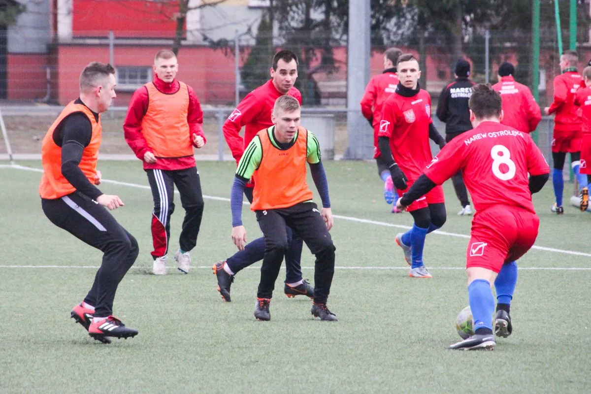 MKS Małkinia uległ Narwi (zdjęcia, wideo)