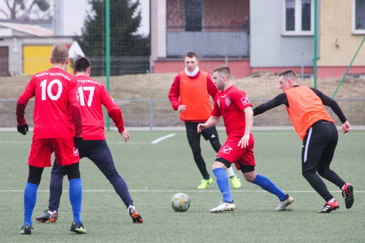 MKS Małkinia uległ Narwi (zdjęcia, wideo)
