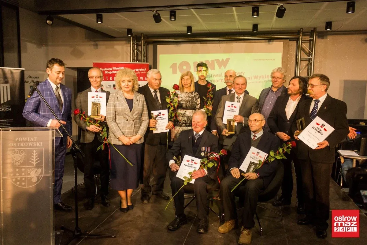 Pamięć o niezłomnych w Ostrowi Mazowieckiej jest bezpieczna (zdjęcia, wideo)