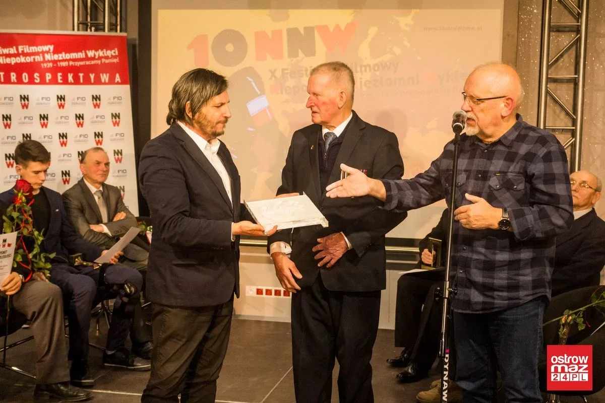 Pamięć o niezłomnych w Ostrowi Mazowieckiej jest bezpieczna (zdjęcia, wideo)
