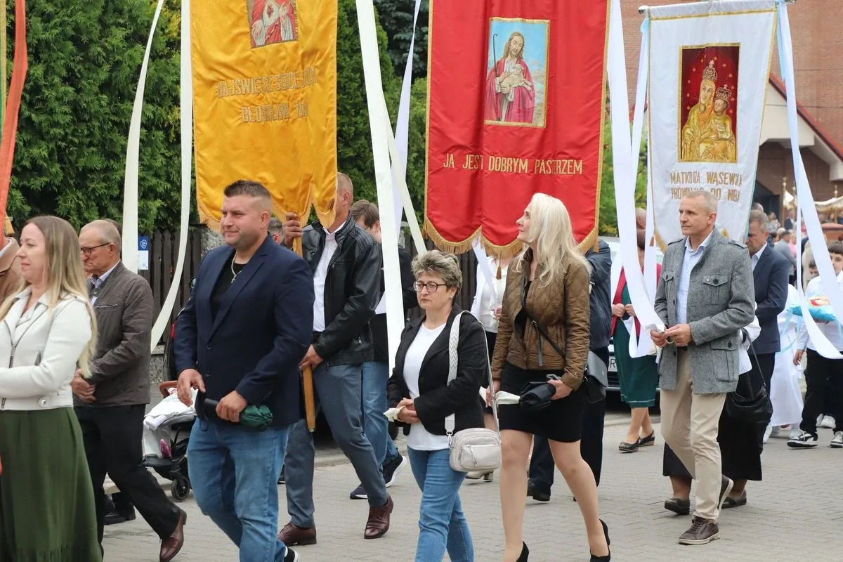 Procesja Bożego Ciała w parafii pw. Chrystusa Dobrego Pasterza (zdjęcia)