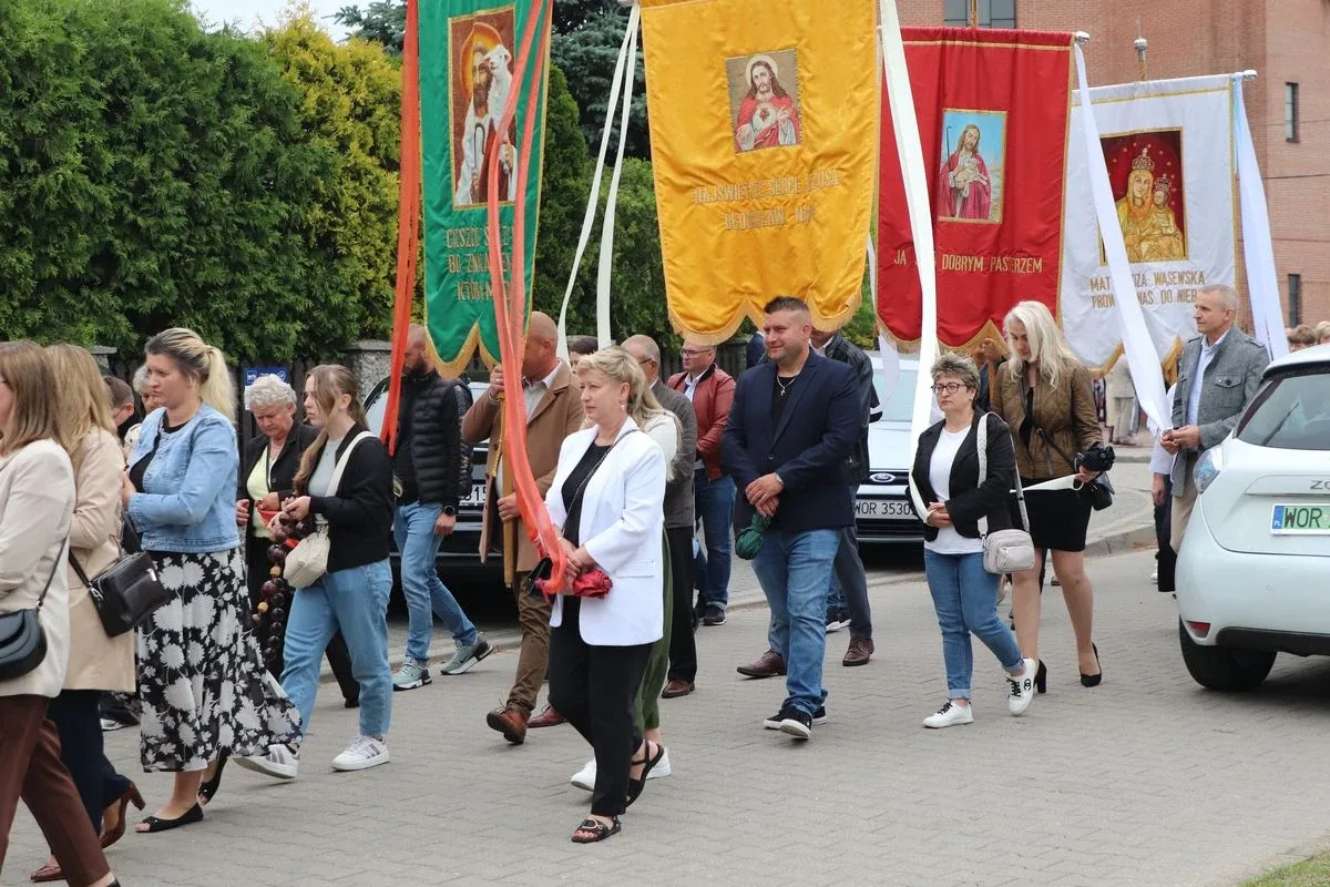 Procesja Bożego Ciała w parafii pw. Chrystusa Dobrego Pasterza (zdjęcia)