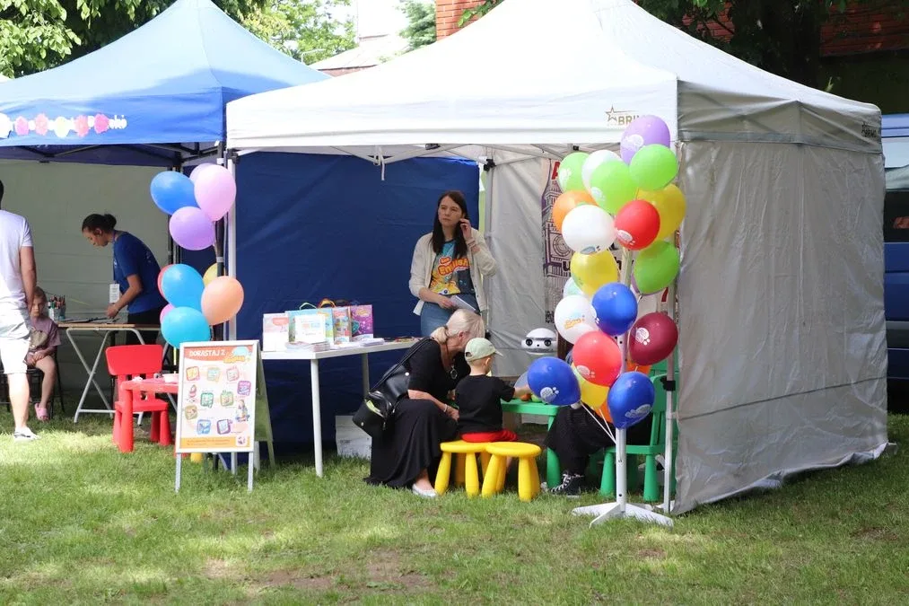 XV Ostrowski Piknik z Książką przyciągnął tłumy mieszkańców! (zdjęcia)