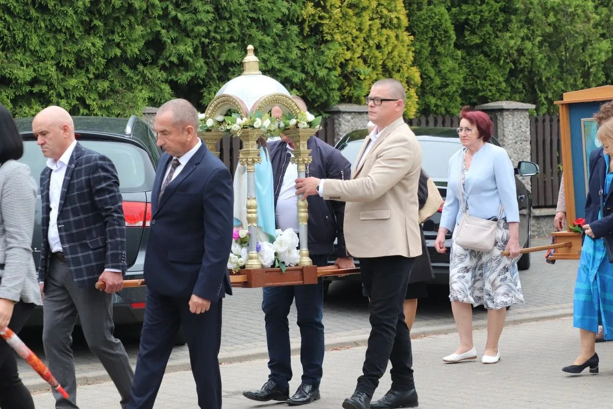 Procesja Bożego Ciała w parafii pw. Chrystusa Dobrego Pasterza (zdjęcia)