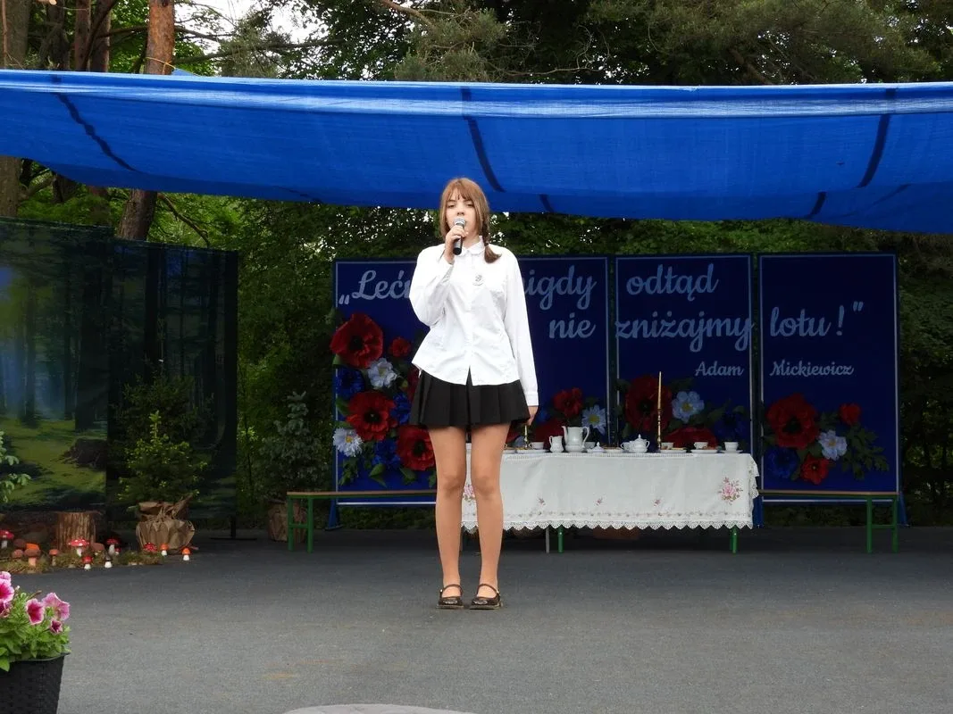 Szkoła Podstawowa w Orle otrzymała imię i sztandar. Zdjęcia, wideo