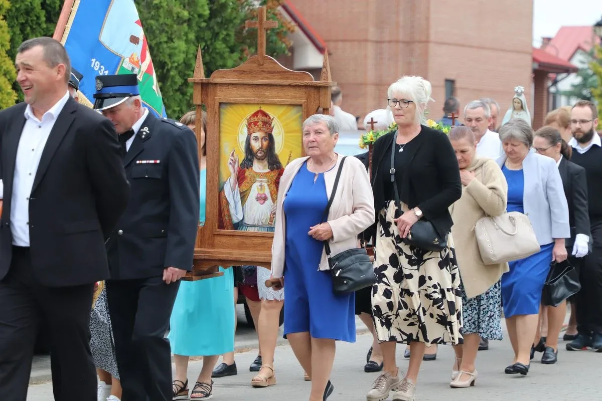 Procesja Bożego Ciała w parafii pw. Chrystusa Dobrego Pasterza (zdjęcia)