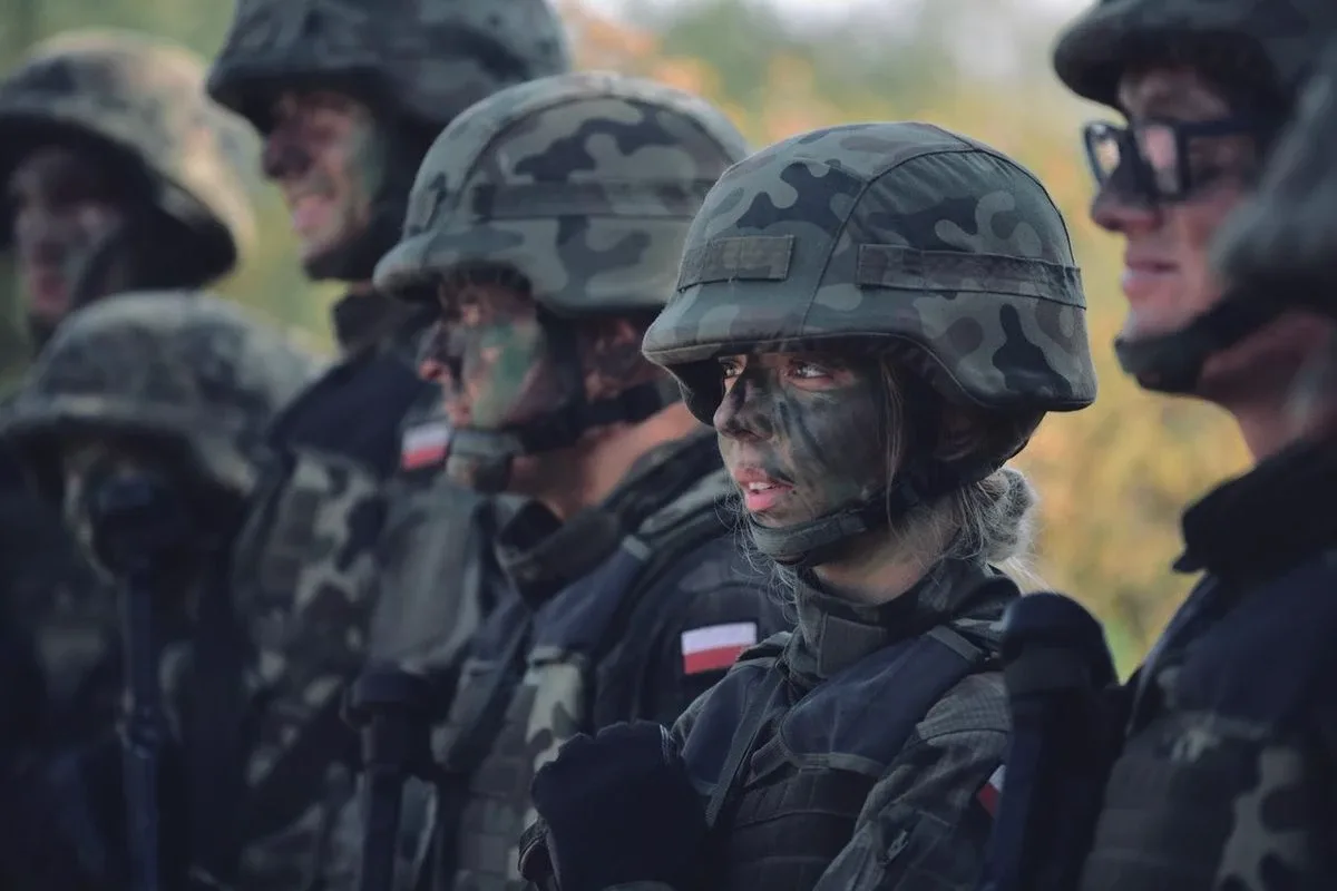24 żołnierki w Komorowie. Kobiety w wojskach obrony terytorialnej (zdjęcia)