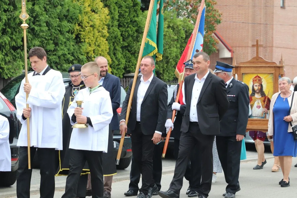 Procesja Bożego Ciała w parafii pw. Chrystusa Dobrego Pasterza (zdjęcia)