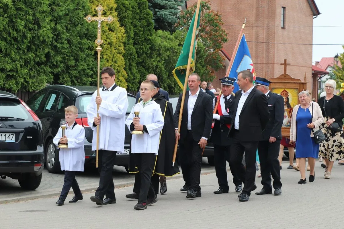 Procesja Bożego Ciała w parafii pw. Chrystusa Dobrego Pasterza (zdjęcia)