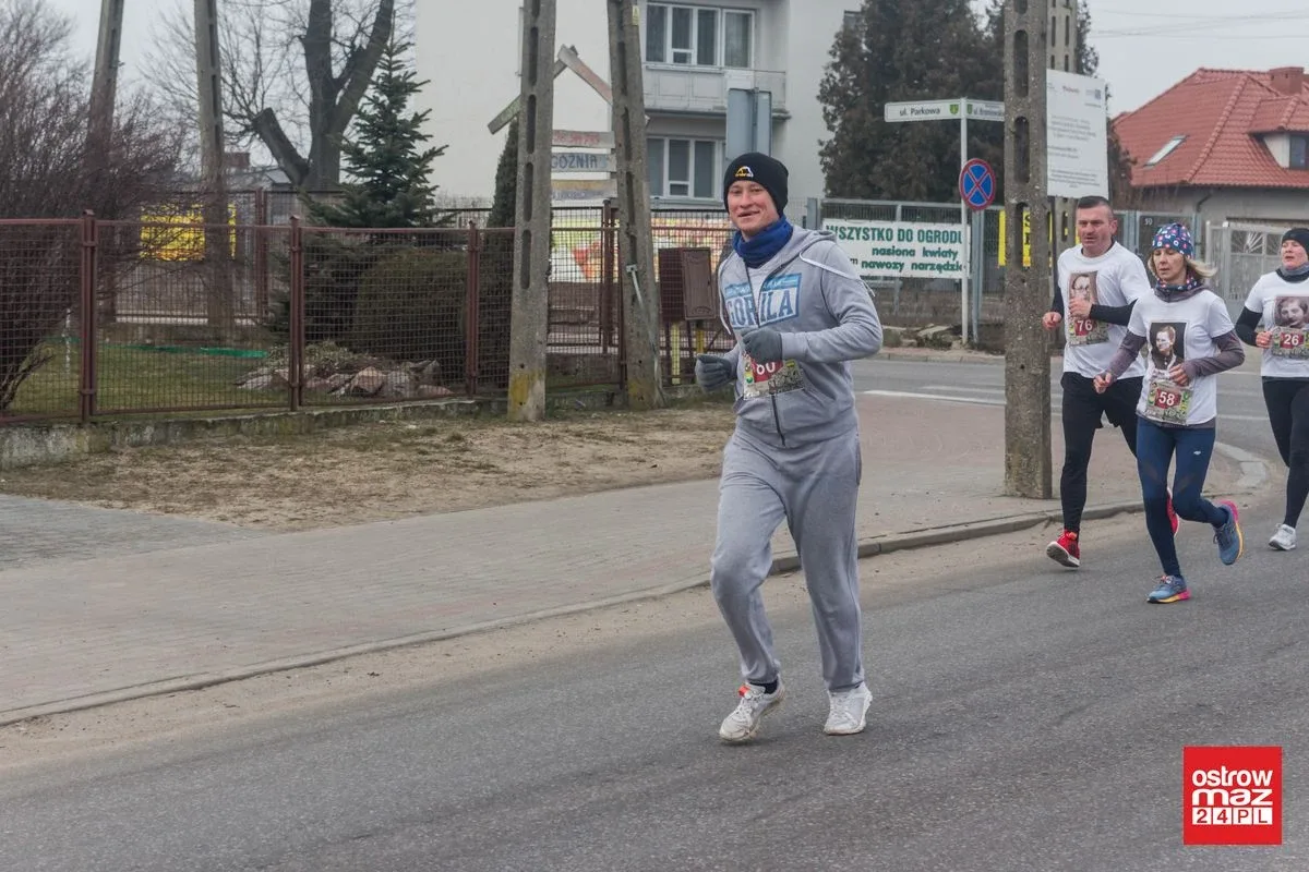 Blisko 100 osób pobiegło wilczym tropem (zdjęcia, wideo)