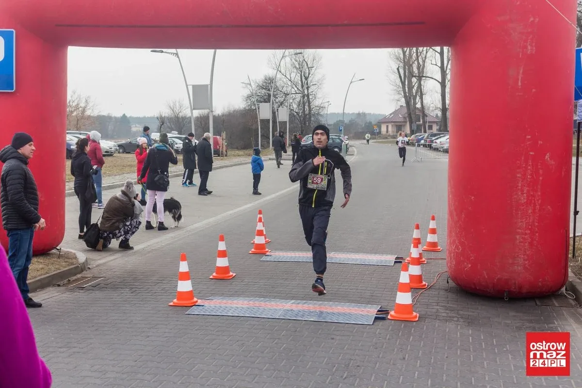 Blisko 100 osób pobiegło wilczym tropem (zdjęcia, wideo)