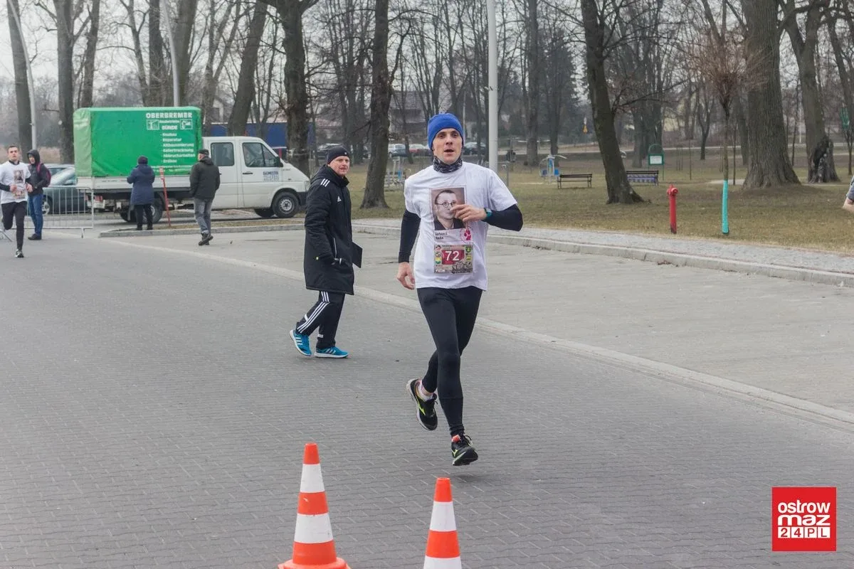 Blisko 100 osób pobiegło wilczym tropem (zdjęcia, wideo)