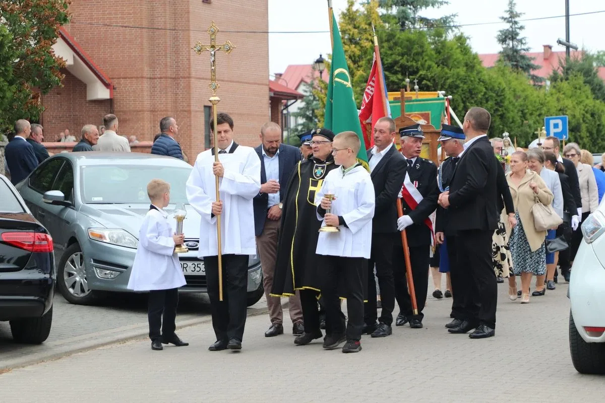 Procesja Bożego Ciała w parafii pw. Chrystusa Dobrego Pasterza (zdjęcia)