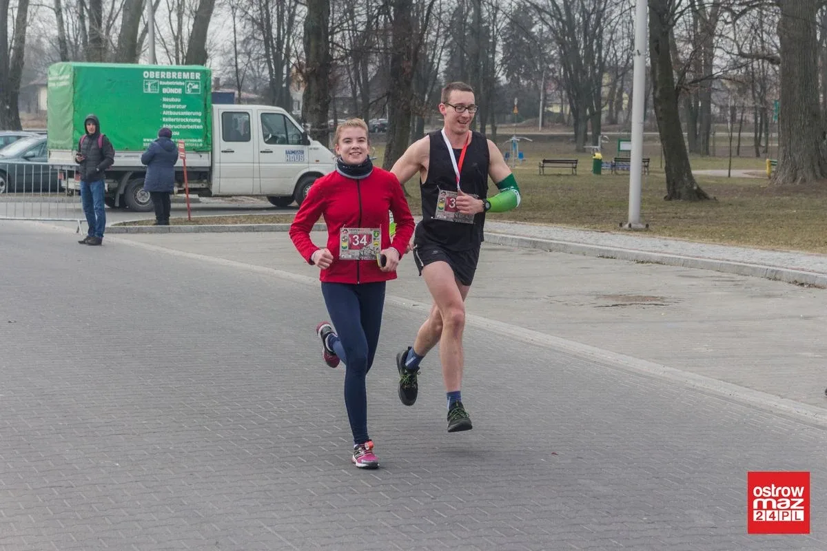 Blisko 100 osób pobiegło wilczym tropem (zdjęcia, wideo)