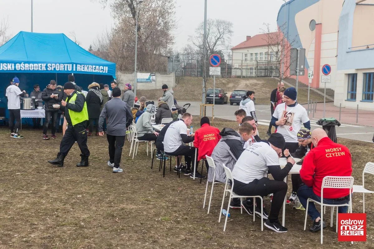 Blisko 100 osób pobiegło wilczym tropem (zdjęcia, wideo)