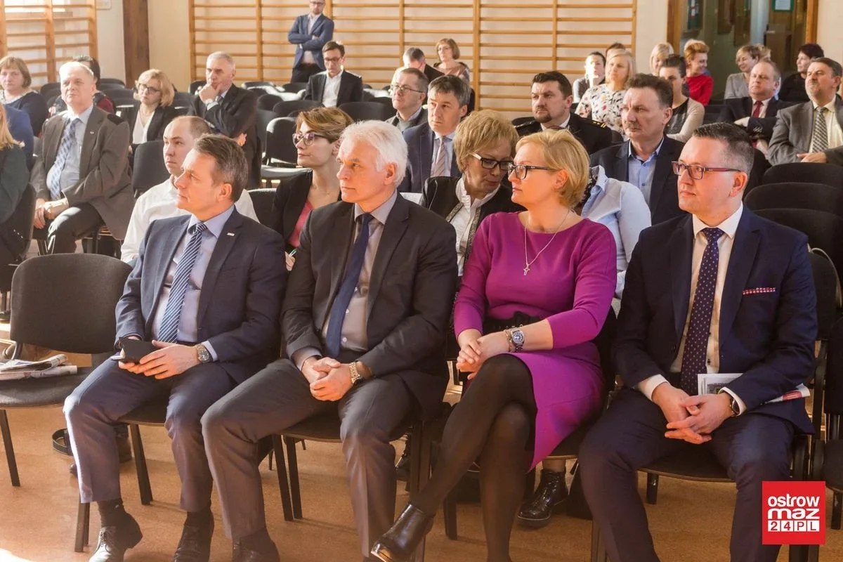Minister środowiska spotkał się z mieszkańcami Ostrowi Mazowieckiej (zdjęcia, wideo)