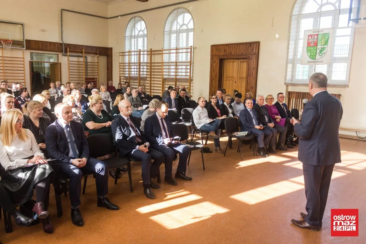 Minister środowiska spotkał się z mieszkańcami Ostrowi Mazowieckiej (zdjęcia, wideo)