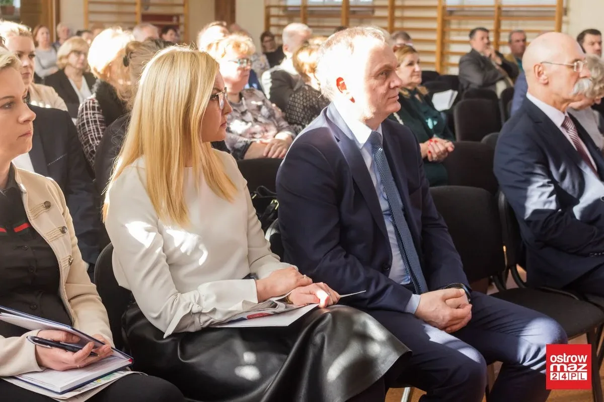 Minister środowiska spotkał się z mieszkańcami Ostrowi Mazowieckiej (zdjęcia, wideo)