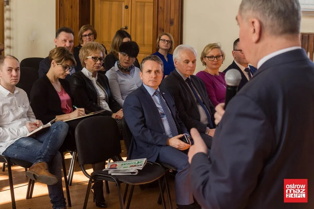 Minister środowiska spotkał się z mieszkańcami Ostrowi Mazowieckiej (zdjęcia, wideo)