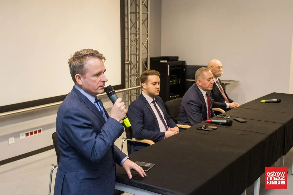 Minister środowiska spotkał się z mieszkańcami Ostrowi Mazowieckiej (zdjęcia, wideo)