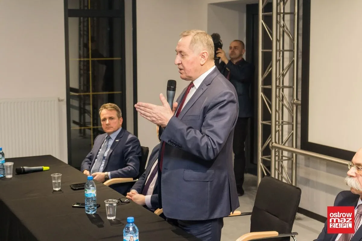 Minister środowiska spotkał się z mieszkańcami Ostrowi Mazowieckiej (zdjęcia, wideo)
