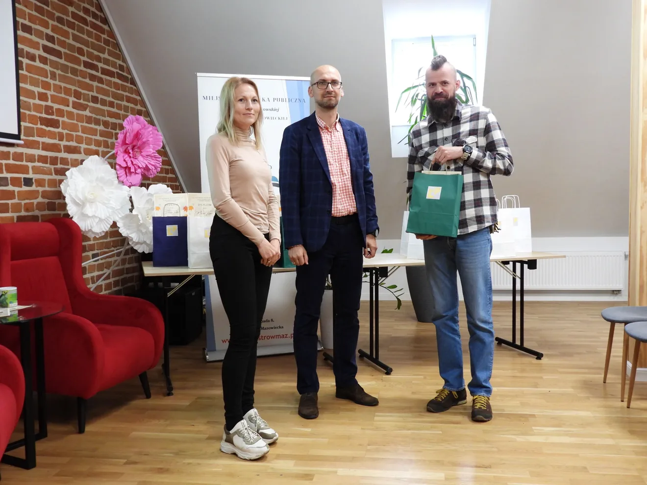 Obchody Gminnego Dnia Strażaka i jubileuszu 30-lecia OSP Grądy (zdjęcia, wideo)