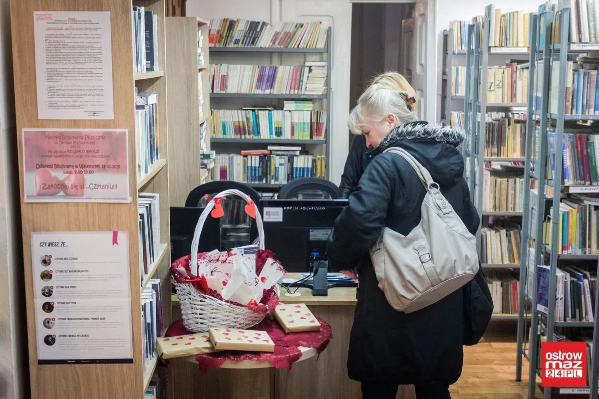 Kochają czytać. Biblioteka zaprosiła na walentynki (zdjęcia)