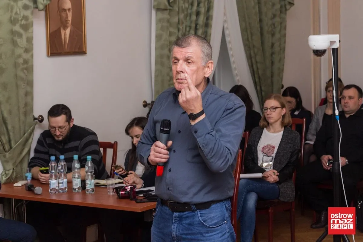 Powstanie klub dla ostrowskich seniorów. Obradowali miejscy radni (zdjęcia, wideo)
