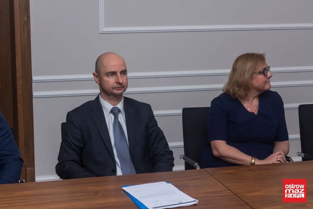 Powiatowy zespół zarządzania kryzysowego omówił plan pracy na 2019 rok (zdjęcia)
