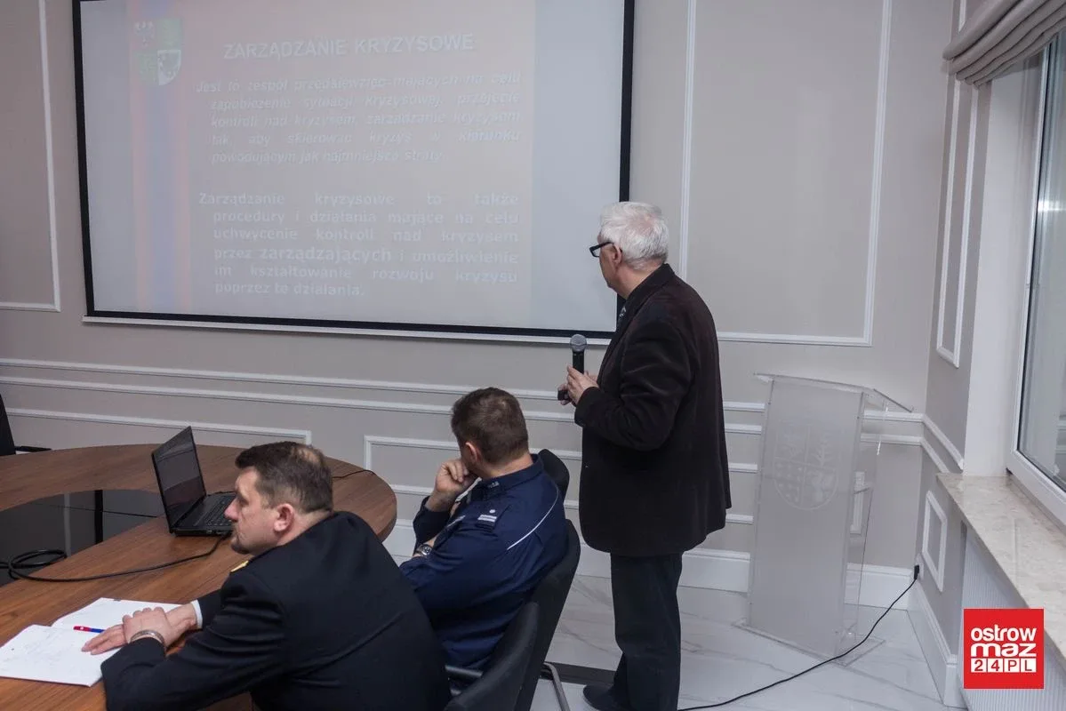 Powiatowy zespół zarządzania kryzysowego omówił plan pracy na 2019 rok (zdjęcia)