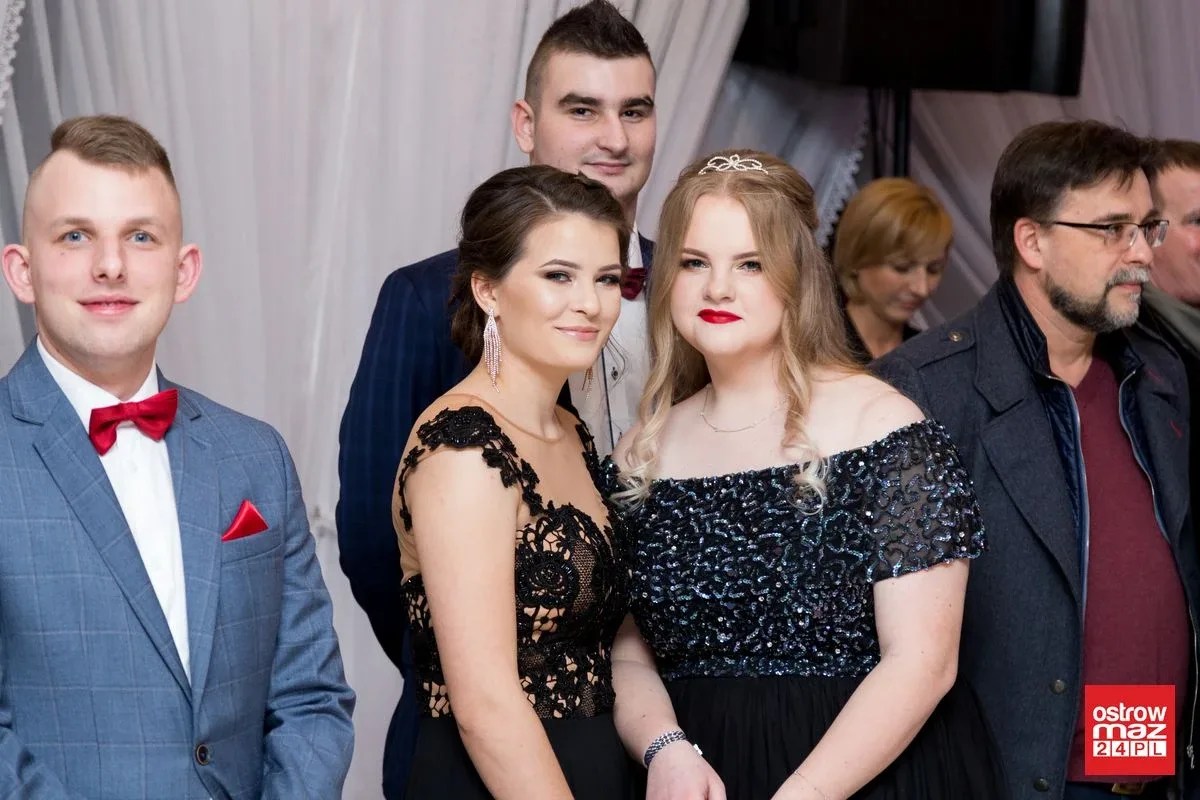 Studniówka LO im. Mikołaja Kopernika w Ostrowi Mazowieckiej (zdjęcia, wideo)